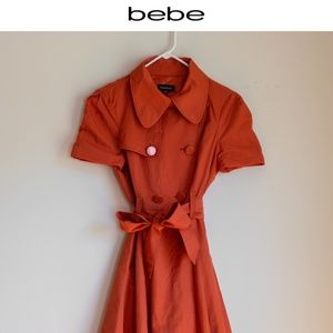 BEBE Orange short-sleeve trench coat